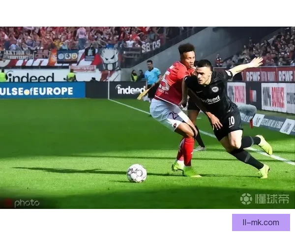 科斯蒂奇租借加盟费内巴切为期一年 转会费用未公开